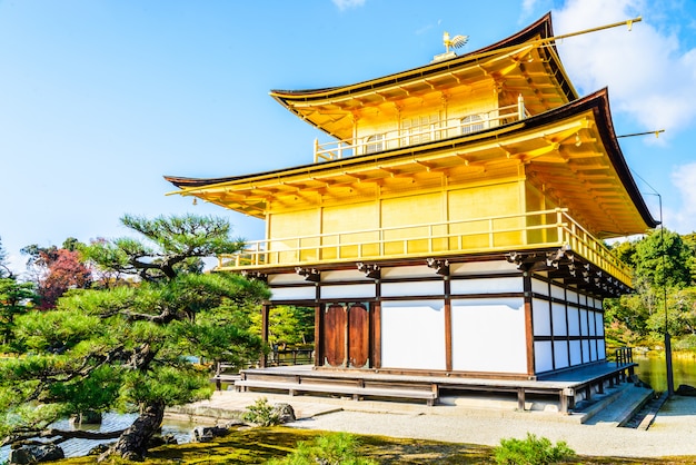 Foto gratuita templo de kinkakuji