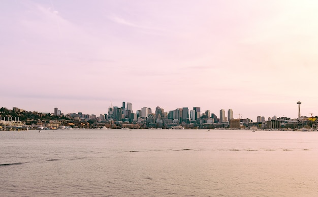 Temprano en la noche en Seattle