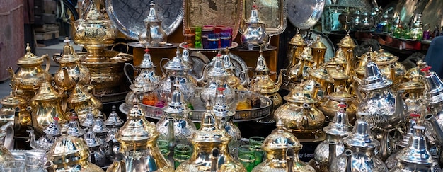 Foto gratuita tetera en una tienda en marrakech