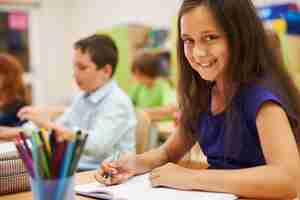 Foto gratuita el tiempo en la escuela puede ser muy agradable