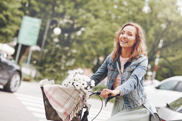 Tiempo feliz durante el ciclismo.