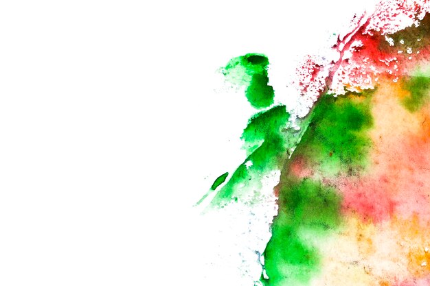 Tinta de color sobre fondo aislado