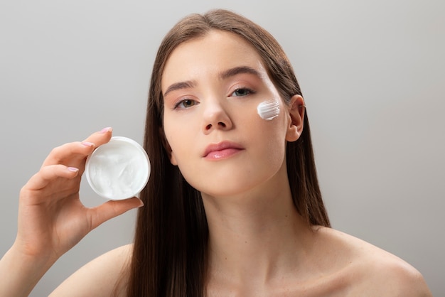 Hidratación del rostro en épocas de calor, ¡el verdadero secreto! Foto Freepik