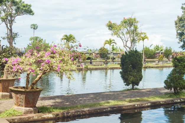 Foto gratuita tirtagangga water palace