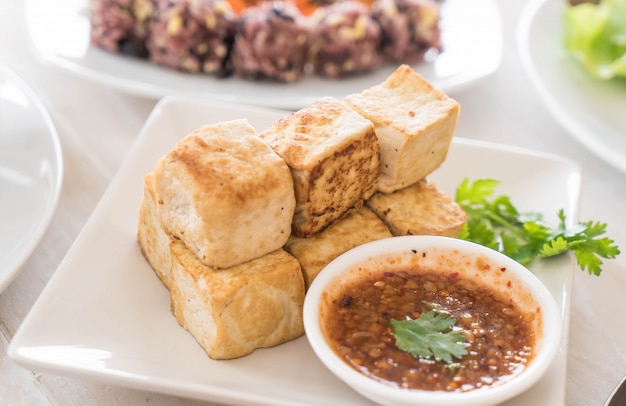 Tofu frito - comida sana