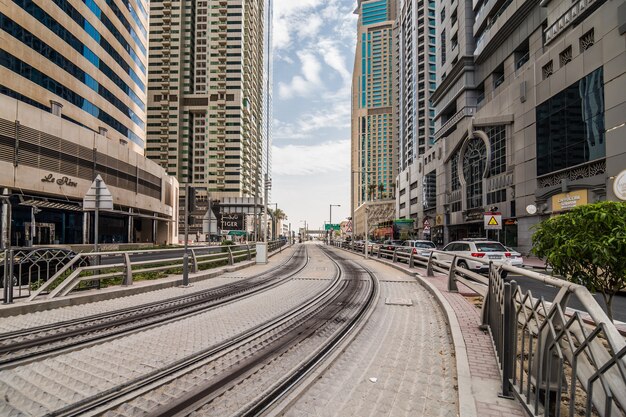 Torres, rascacielos, hoteles, arquitectura moderna, Sheikh Zayed Road, distrito financiero Fondo perfecto para un texto