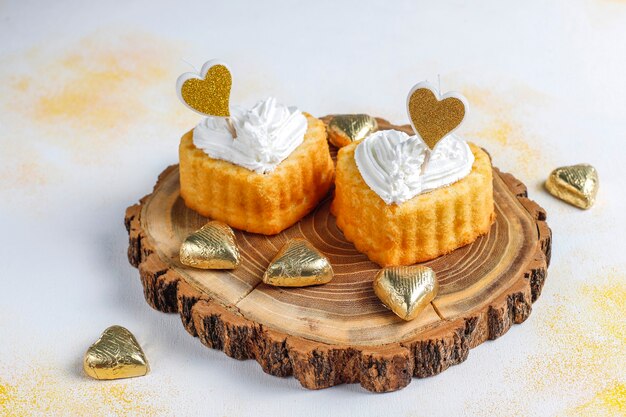 Tortas en forma de corazón para el día de San Valentín.