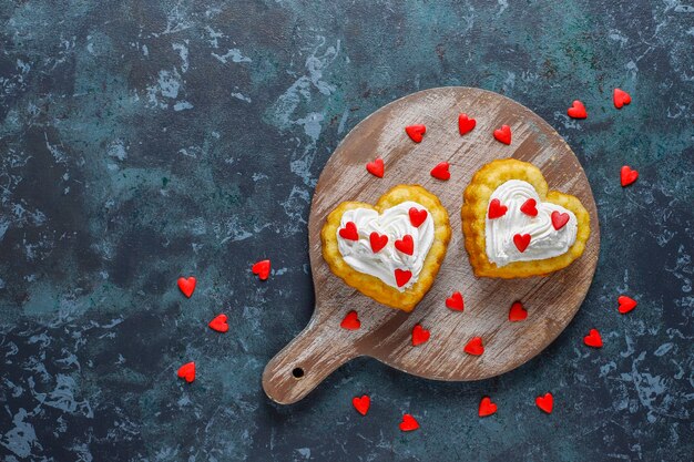 Tortas en forma de corazón para el día de San Valentín.