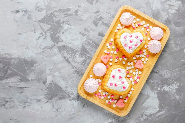 Tortas en forma de corazón para el día de San Valentín.