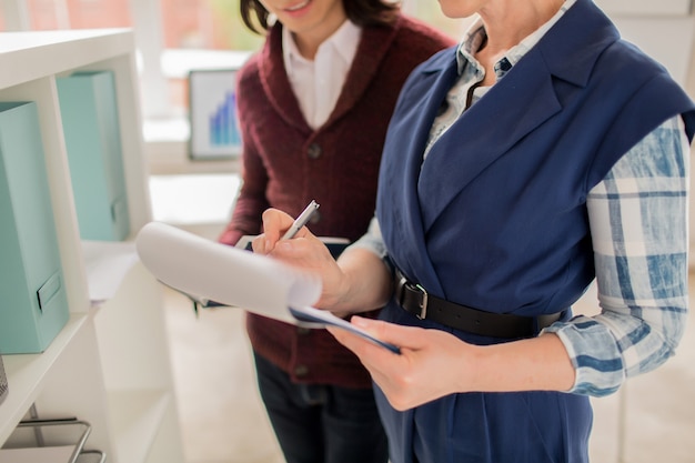 Trabajo en equipo de los empleados