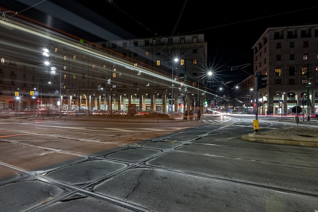 Foto gratuita tranvía en el distrito navigli de milán