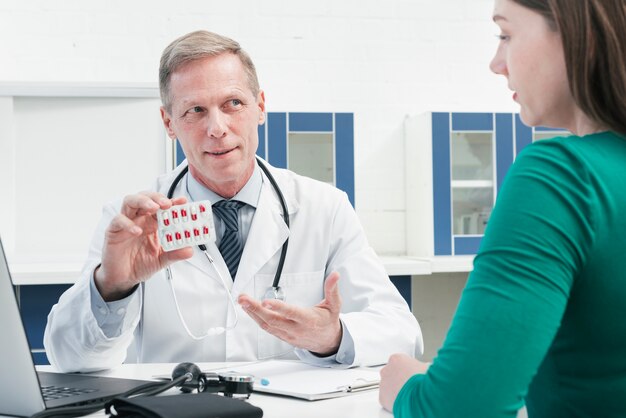 Tratamiento médico con pastillas