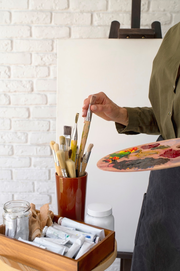 Foto gratuito tubos de pintura al óleo para la pintura