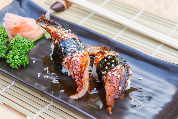 Foto gratuita unagi sushi