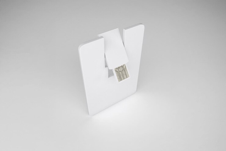 Foto gratuito una unidad usb blanca y su conector