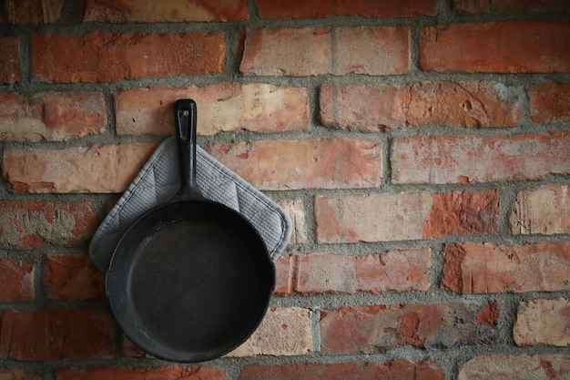 Utensilios de cocina en la pared