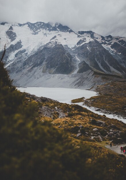 Valley Track con vistas al monte Cook en Nueva Zelanda