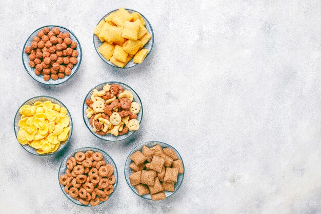 Varios cereales para el desayuno