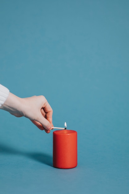 Foto gratuita vela romántica encendida