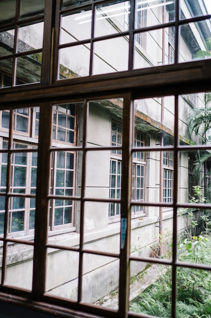 ventana y edificio