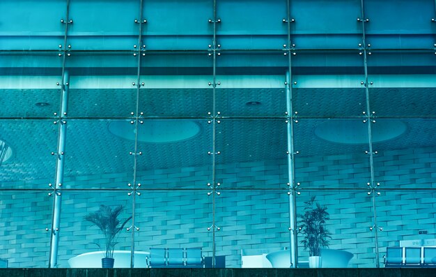 Ventanas de un edificio de oficinas moderno