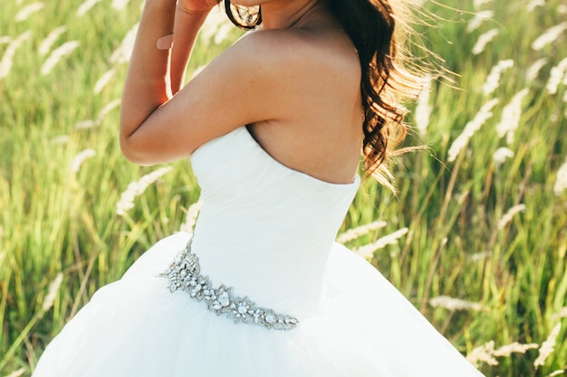 Foto gratuita verano felicidad alegre joven novia