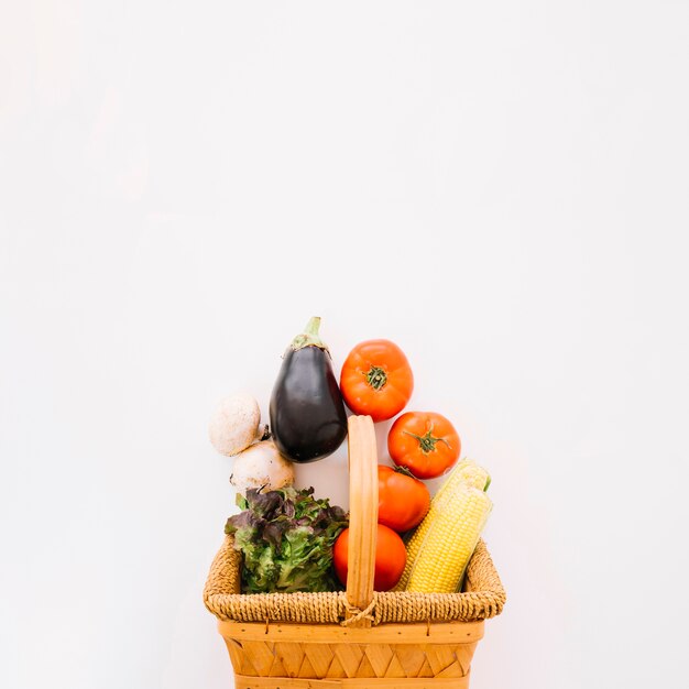 Verduras en cesta