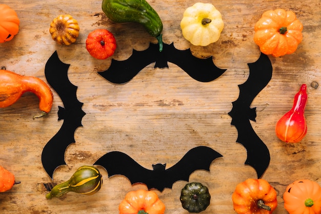 Verduras coloridas y murciélagos de Halloween