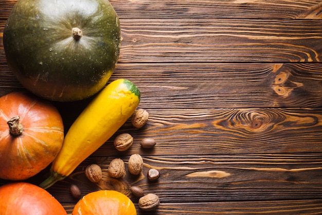 Foto gratuita verduras frescas de otoño