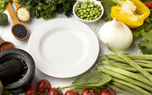 Verduras orgánicas deliciosas de alto ángulo