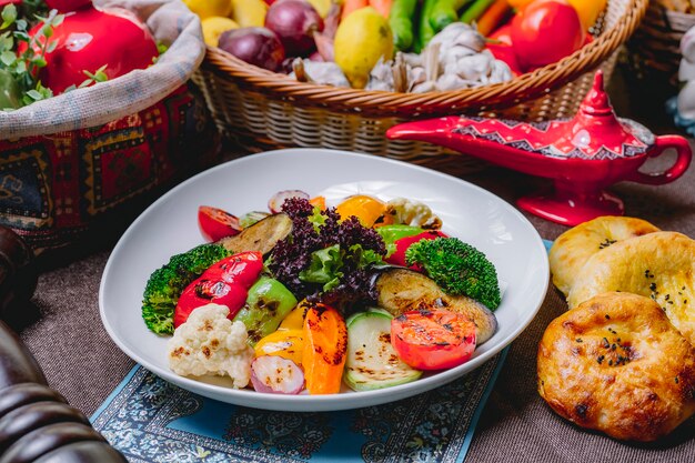 Verduras a la plancha Calabacín Berenjena Pimiento Zanahoria Coliflor Lechuga