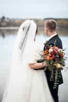 Foto gratuita vestido de las flores de la novia de la boda