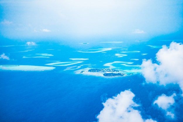 Vista aérea de la isla de maldivas