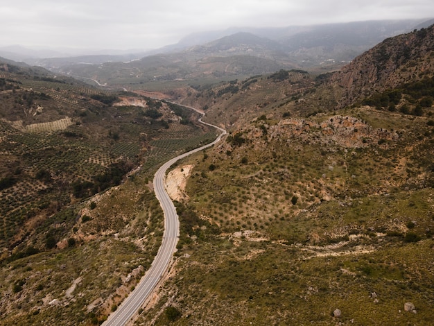 Vista aérea del paisaje de las montañas