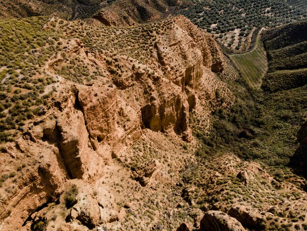 Vista aérea del paisaje de las montañas