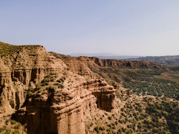 Vista aérea del paisaje de las montañas