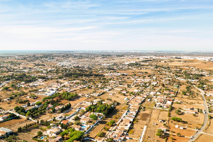 Foto gratuito vista aérea del paisaje rural de tiro largo