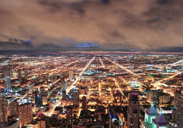 Vista aérea urbana de Chicago al atardecer