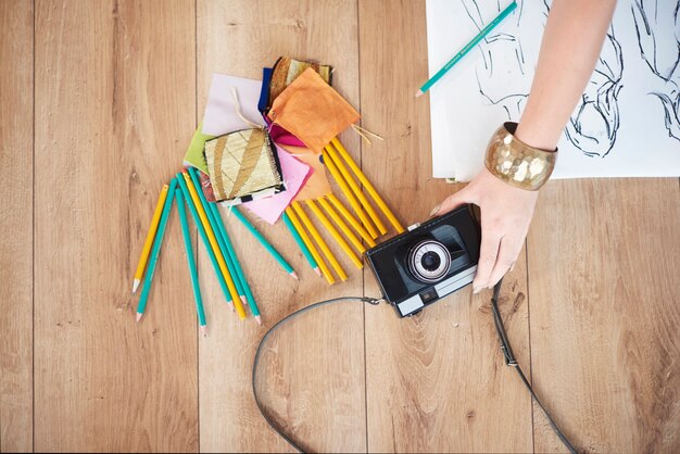 Vista de ángulo alto de accesorios de diseño