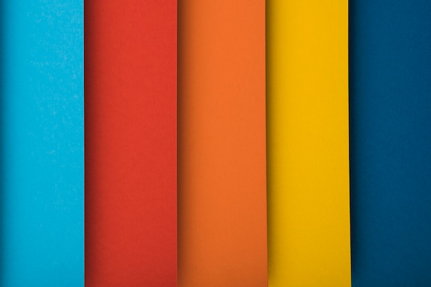 Vista desde arriba de folios de colores