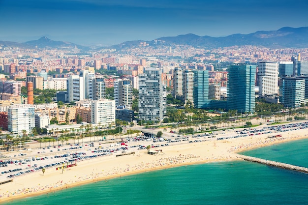 Foto gratuita vista de barcelona desde el helicóptero