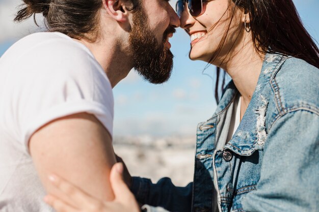 Vista de cerca de concepto de pareja y verano