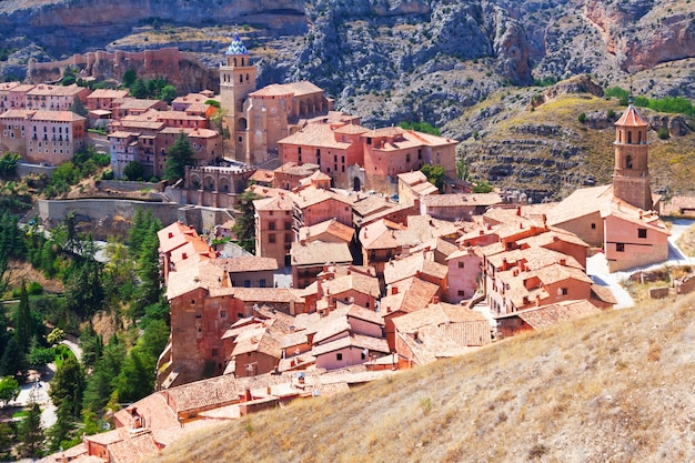 vista de la ciudad española en verano