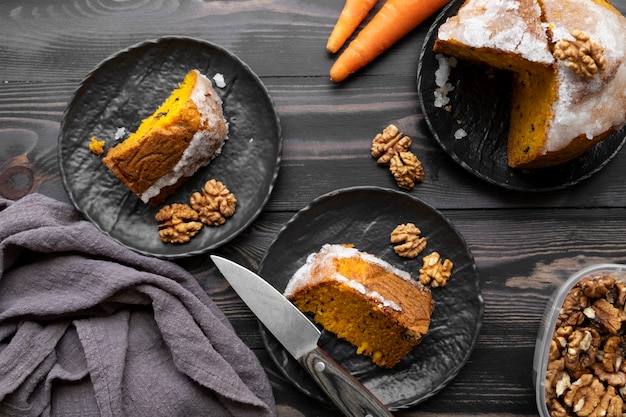 Foto gratuita vista del delicioso pastel hecho con zanahorias