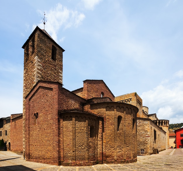 Vista del día de la catedral de Urgel