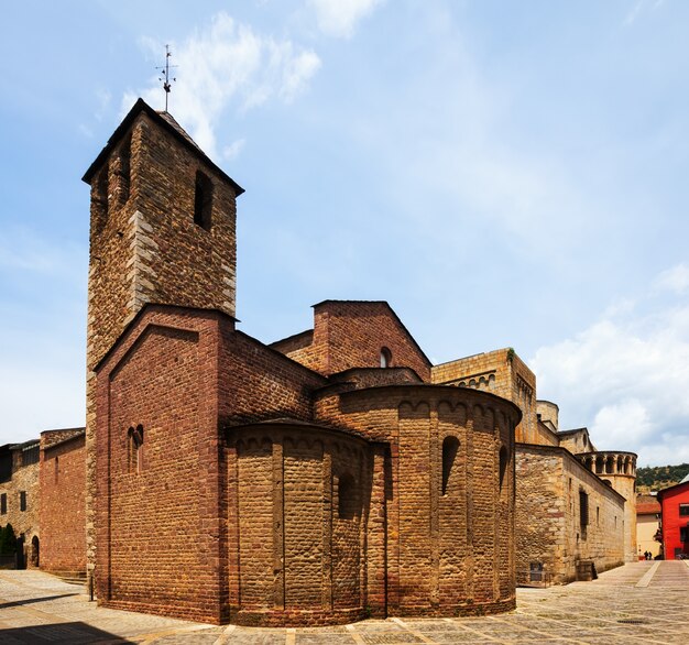 Vista del día de la catedral de Urgel