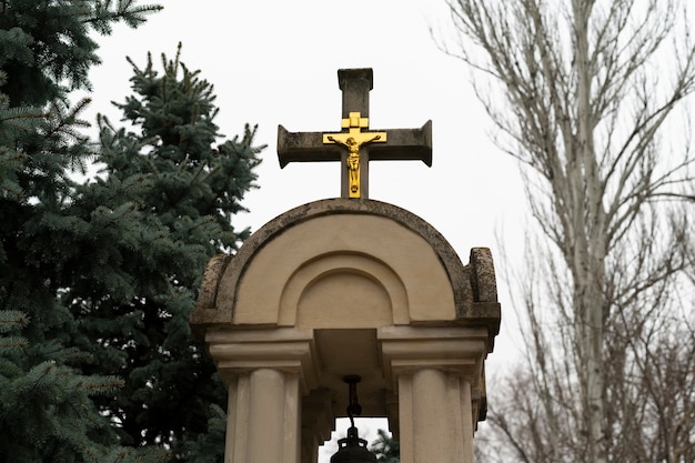 Foto gratuita vista de los elementos arquitectónicos de la iglesia.