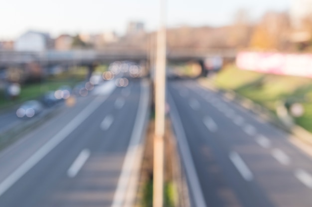 Foto gratuita vista elevada de la carretera de la ciudad borrosa