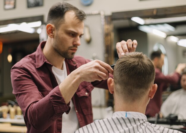 Vista frontal del concepto de barbería