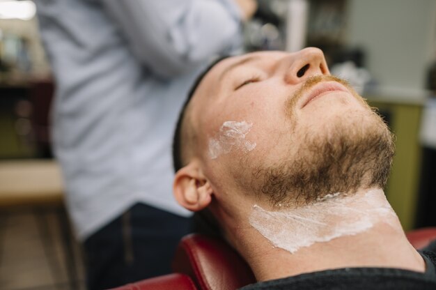 Vista frontal del concepto de barbería